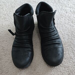 Black Short Zip Ankle Boots